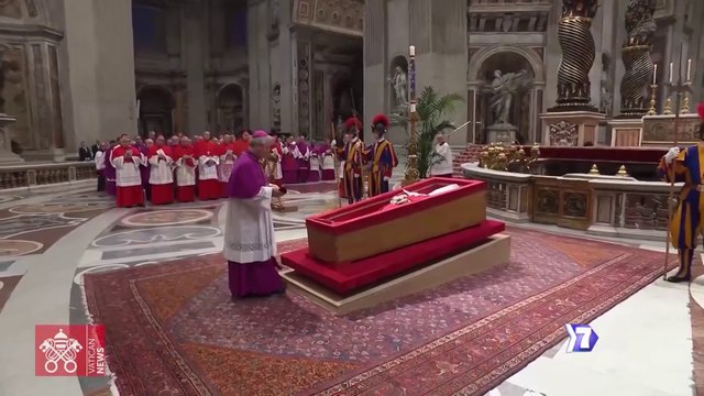 7dias-La despedida del Sumo Pontífice-280425