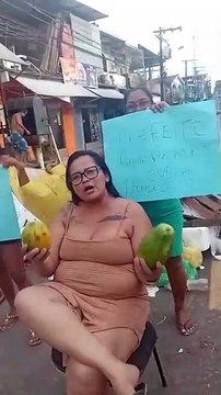 Moradores protestam após alagamento de ruas com as chuvas em Manaus/AM: Vai chover, vai acabar tudo de novo .
