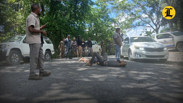 Comunitarios se lanzan a las calles para evitar que equipos de Barrick Gold corten árboles en río de Cotuí