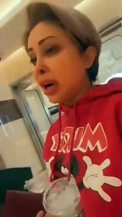 أبرار الكويتية تنهار باكية على ولدها وتسعفه للم...