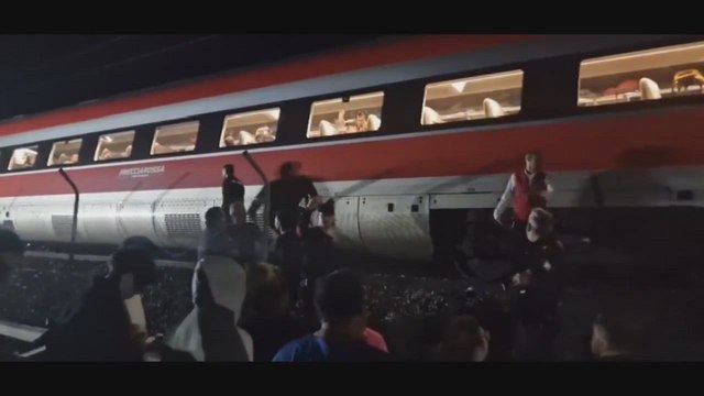 Así ha sido el rescate de una treintena de personas que viajaban en el AVE Madrid- Barcelona