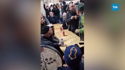 Menzil tarikatında şeyhe ‘ilahi’: Geliyor iki gözümün çiçeği…