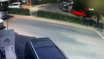 Motosikletlinin yaralandığı kaza anı kamerada
