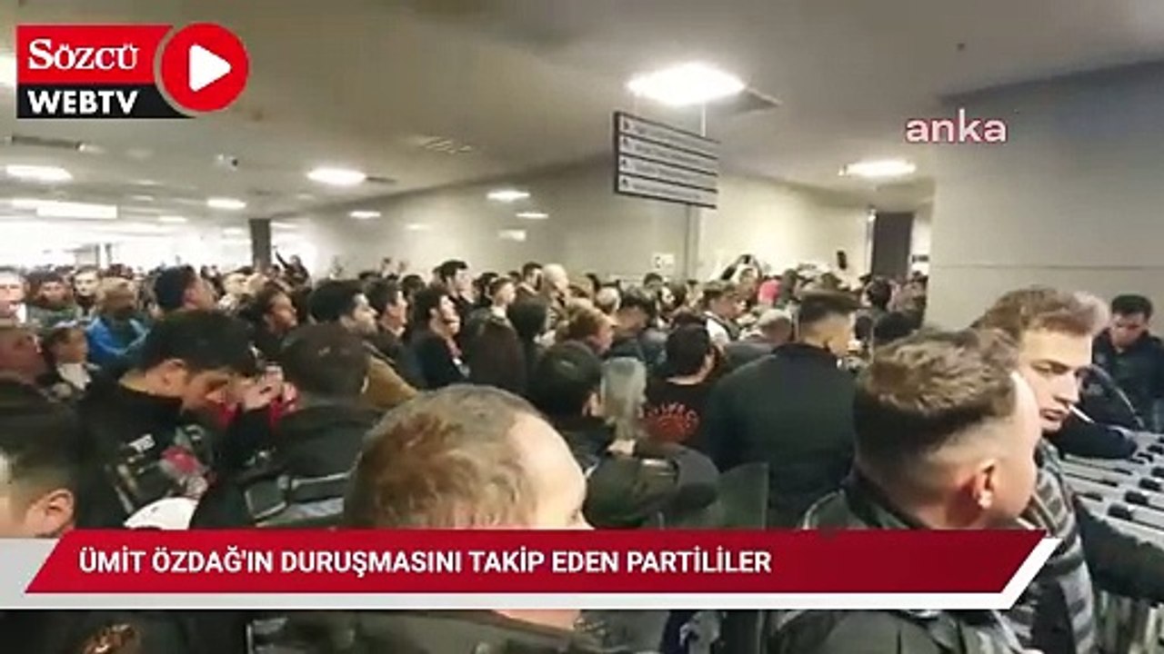 Ümit Özdağ'ın duruşmasını takip eden partililer: Kahrolsun istibdat yaşasın hürriyet