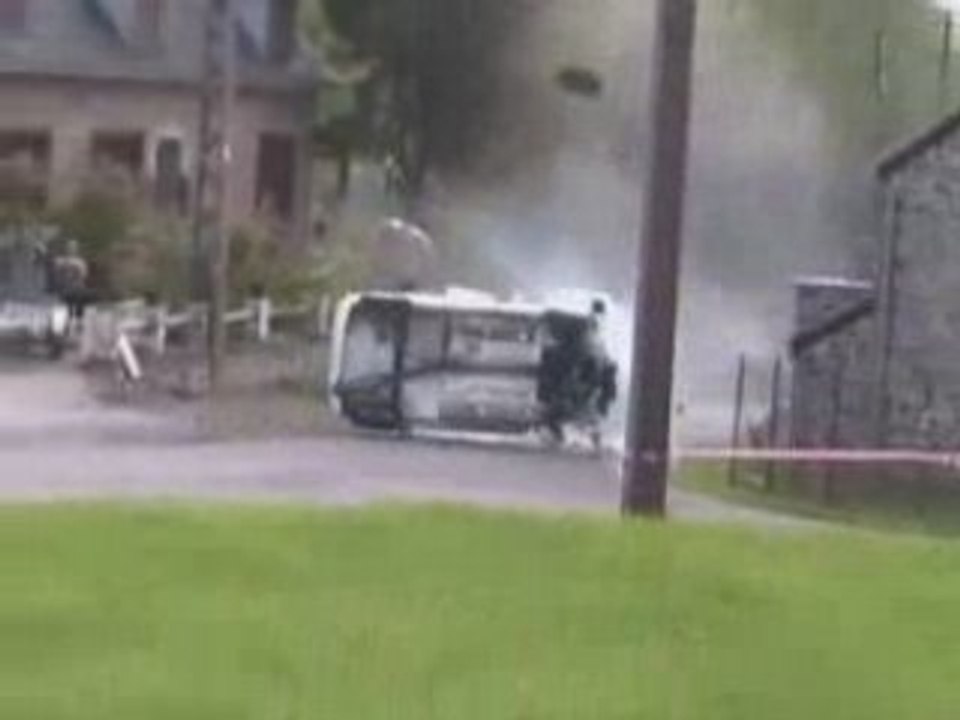 sortie de route GALLET rallye de HAILLOT 2008