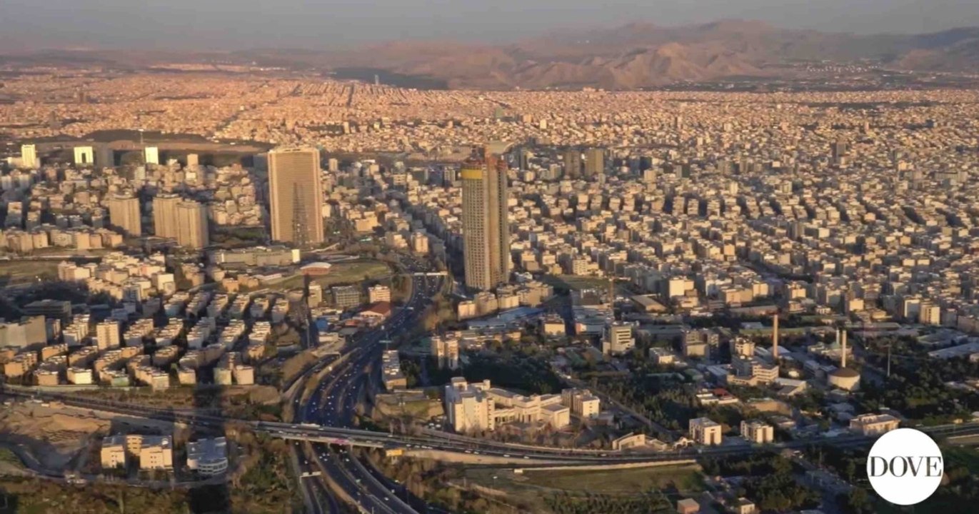 Teheran, città di poeti, mercanti e visionari