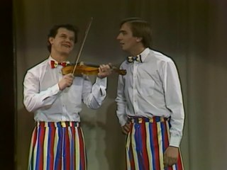 Ének az esőben "Fit As a Fiddle" betétdal - Böröndi Tamás és Szolnoki Tibor (1985)
