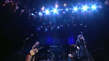 Heart, The Royal Philharmonic Orchestra - Alone (Live)