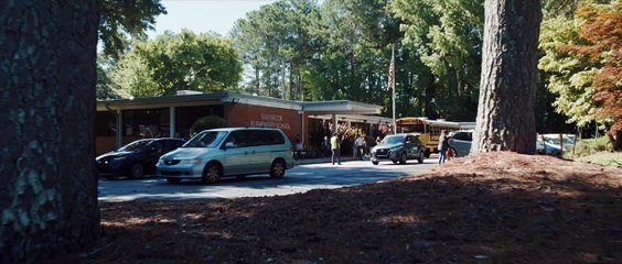 Weapons: New Horror/Thriller by Zach Cregger 🎬