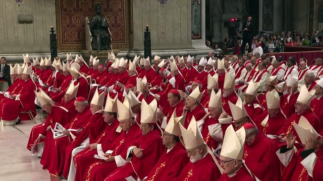 Cónclave para elegir sucesor de Francisco pierde a dos cardenales y votarán 133