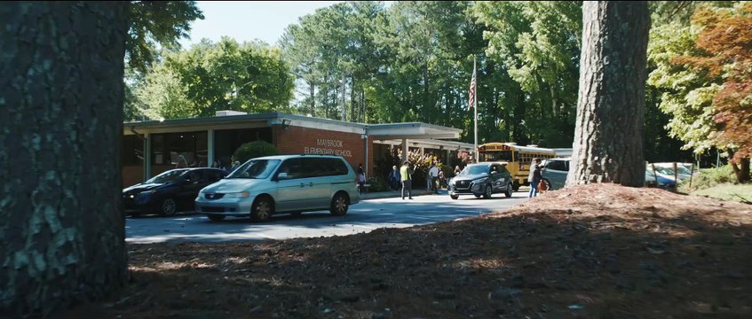Weapons Trailer #1 (2025 Movie) Julia Garner, Josh Brolin