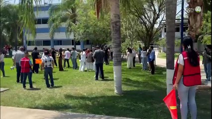 Se realiza con éxito simulacro de sismo en el Centro Universitario de la Costa Sur