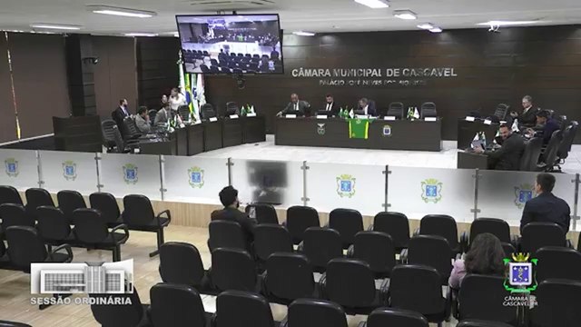 Cidão questiona mortes por dengue e imita Lula em Câmara de Vereadores