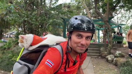 Par de “cleteros”: Diego y Bruno, una amistad sobre ruedas