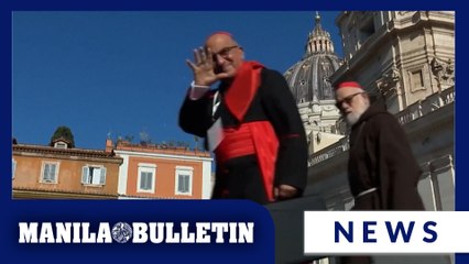 Cardinals make way through media scrum at Vatican ahead of congregation meeting