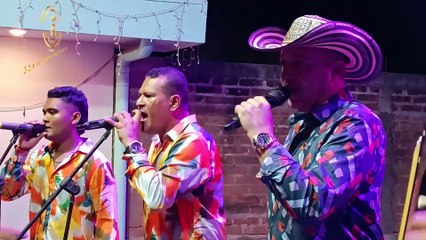 Johnny Molina Los Sabaneros de Aniceto - La Fiesta Cumbiambera