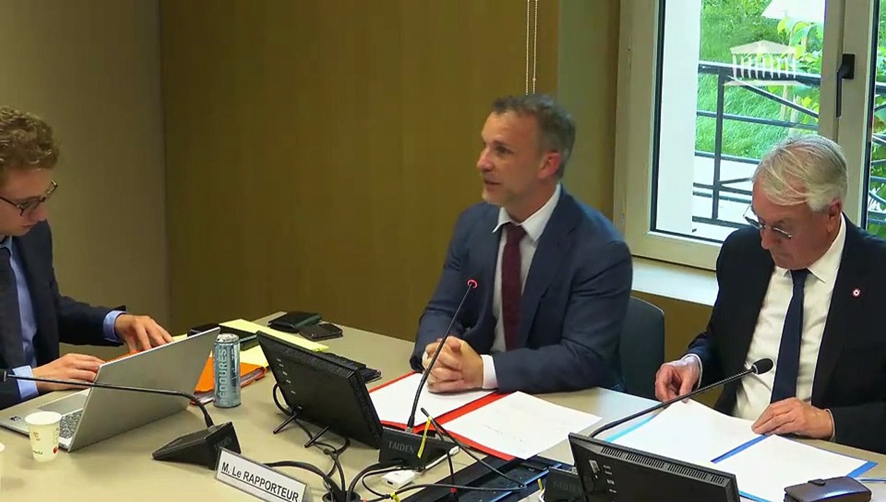 Difficultés d’accès aux soins : Table ronde sur le système hospitalier public - Mardi 29 avril 2025