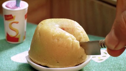 Make a Chocolate Lava Cake [Mini Kitchen]