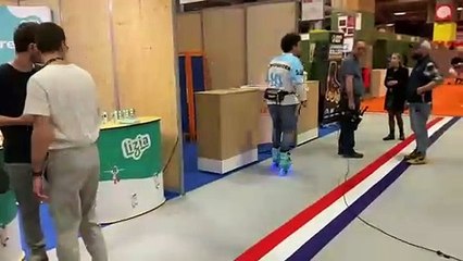 FOIRE DE PARIS - AtmosGear, cette invention française qui remet "le roller au goût du jour"