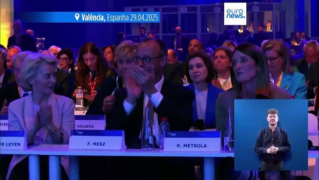 Manfred Weber reeleito e outras conclusões do primeiro dia do congresso do PPE em Valência