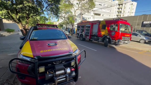 Princípio de incêndio em veículo mobiliza Corpo de Bombeiros de Umuarama