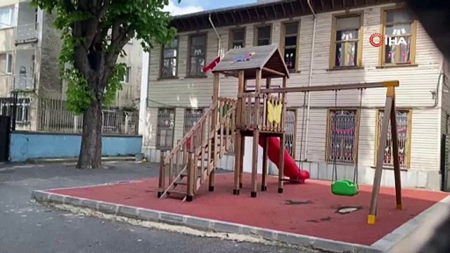 Üsküdar’da anaokulu deprem sonrası hasar gördü