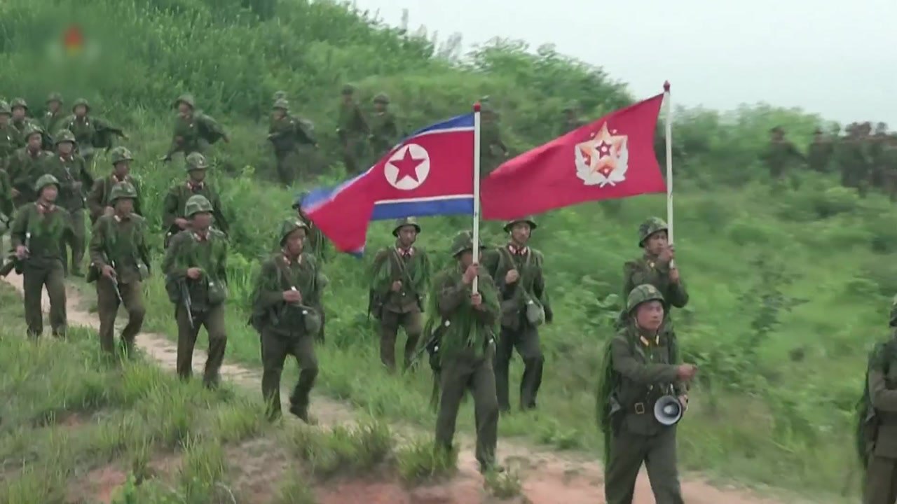 국정원 "파병 북한군, 4천700여명 사상...대가로 무인기 등 받아" / YTN