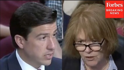 Tina Smith Asks USDA Nom About Reaching Trade Agreements Amid Current ‘Inconsistency In Policy’