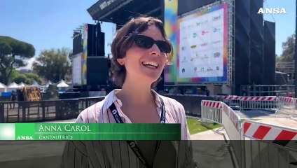 Anna Carol: "Canto per chi si affaccia sul mondo del lavoro"