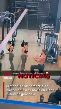 ¡El amor no tiene horario ni lugar! Un hombre demostró su profundo sentimiento por su novia al sorprenderla con una propuesta de matrimonio en medio de su rutina de ejercicios en el gimnasio. El emotivo momento fue capturado y compartido en redes sociales