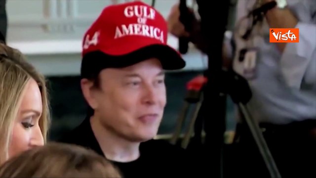 Elon Musk cambia cappello, ora c'è scritto Golfo d'America