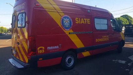 Acidente entre Celta e moto na Rua Jacarezinho deixa uma vítima ferida