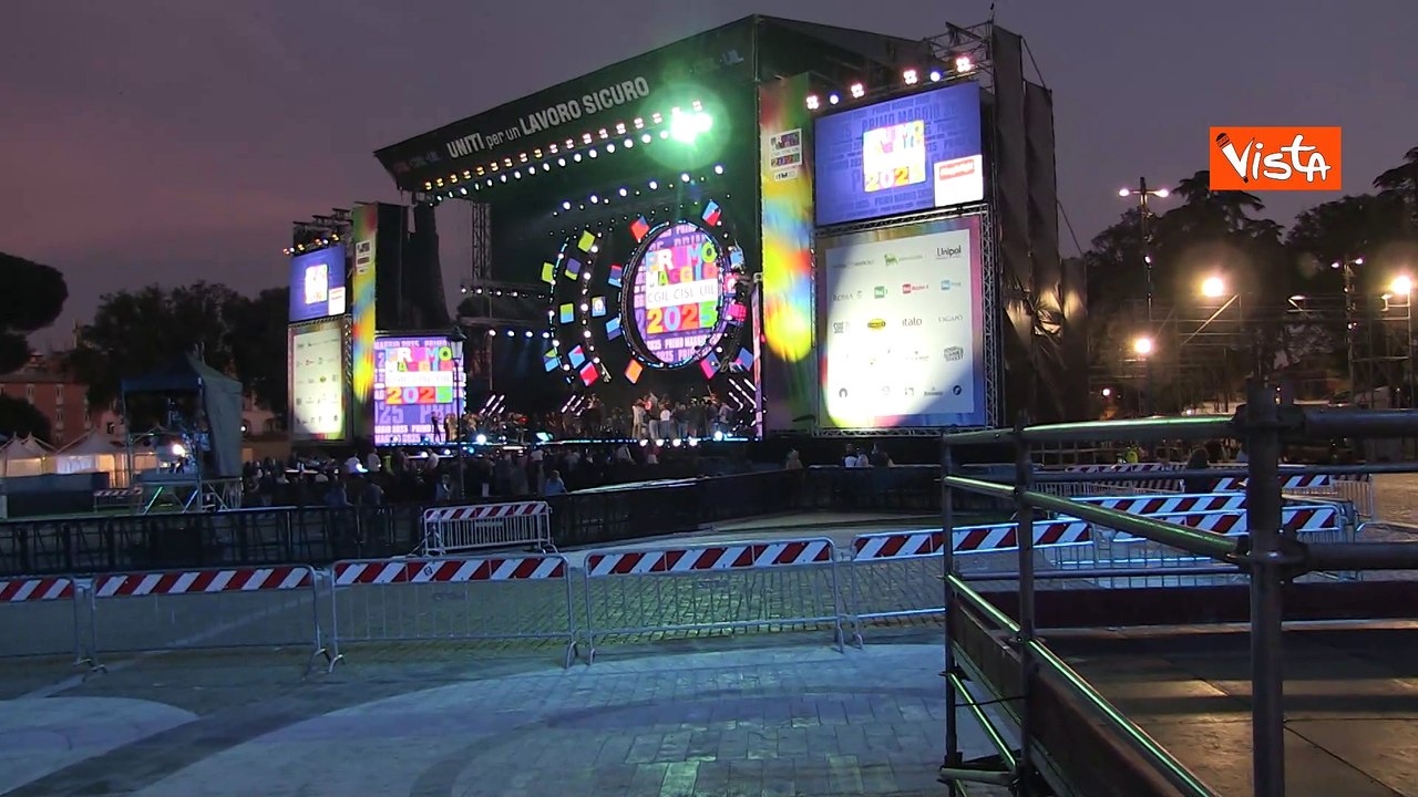Il palco pronto per il Concertone del Primo Maggio a Piazza San Giovanni