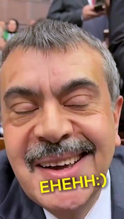 Bakan Tekin, Özgür Özel'i 'Abur Cubur Abdullah'a benzetti: Her işi yalan, her işi dolan, her işi bin bir plan!