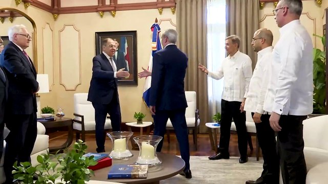 Presidente Abinader recibe al canciller ruso Serguéi Lavrov en el Palacio Nacional