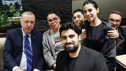 Cumhurbaşkanı Erdoğan Ankara’da kafe ziyaretinde vatandaşlarla buluştu