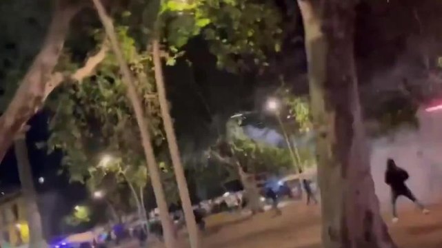 Ultras Fiorentina, scontro tra tifosi: è caos a Siviglia