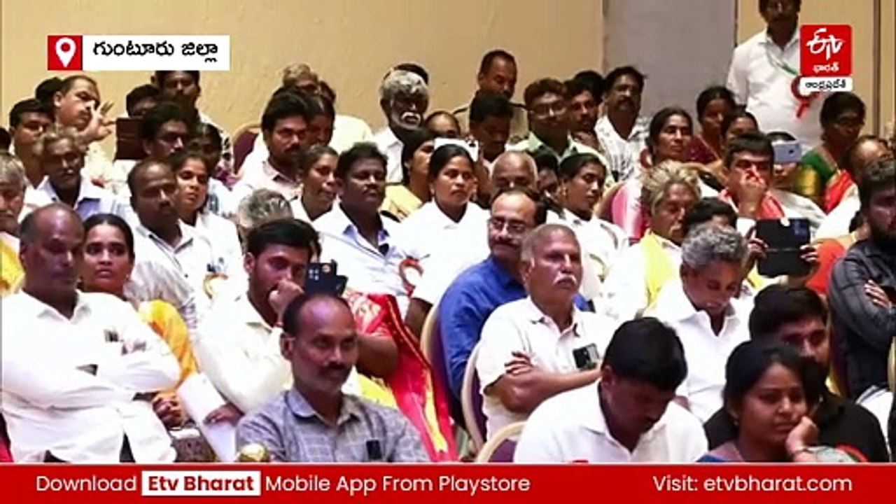 మేడే ఉత్సవాల్లో ఉప ముఖ్యమంత్రి పవన్‌కల్యాణ్‌