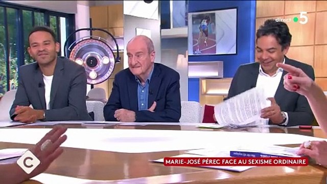 Dans C à vous , Marie-José Pérec revient sur une photo d'elle parue dans L’Équipe en 1991 : On m’a dit que j’avais de belles fesses et que c’était mieux de passer ça”