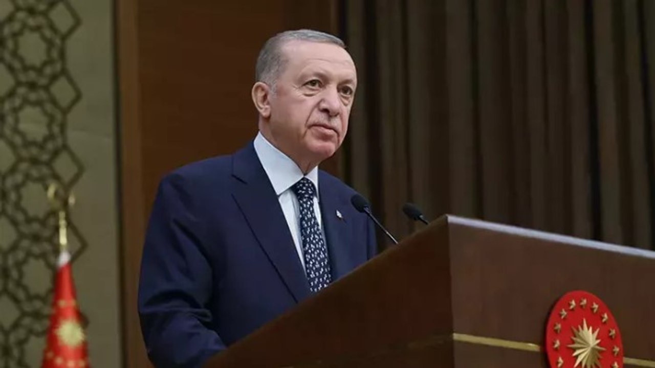 Cumhurbaşkanı Erdoğan, 1 Mayıs Emek ve Dayanışma Günü dolayısıyla işçi ve işveren temsilcilerini kabul etti