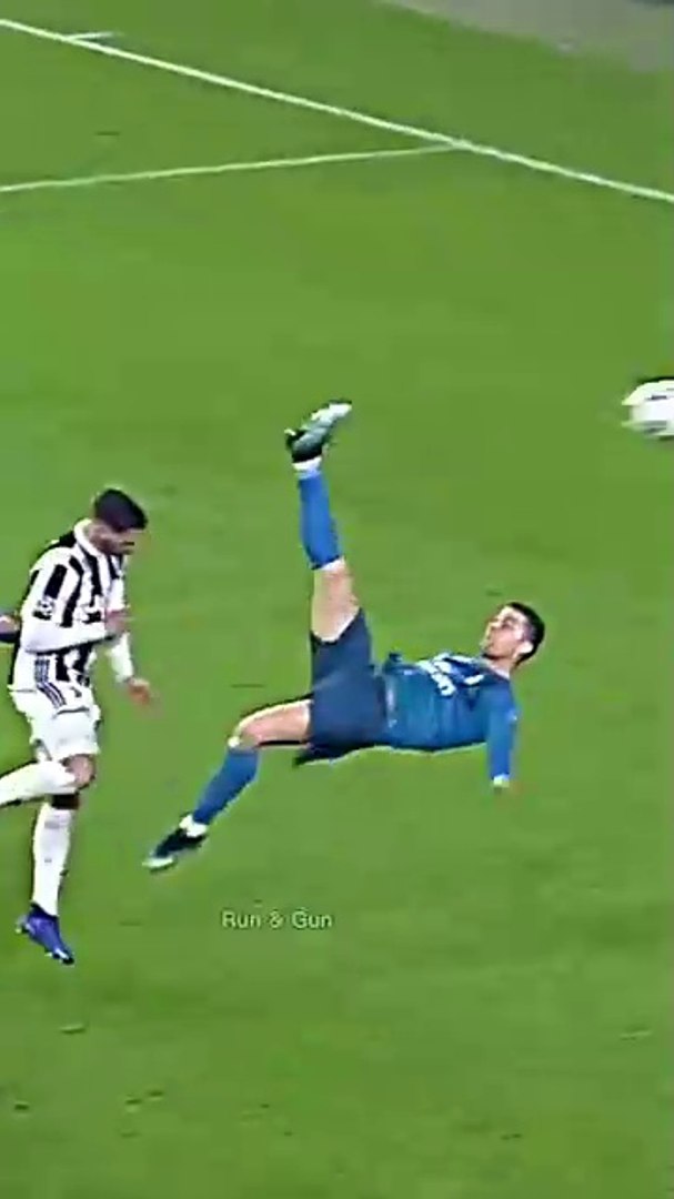 ⁣Cristiano Ronaldo s amazing bicycle kick vs Juventus _ Instagram trending edits