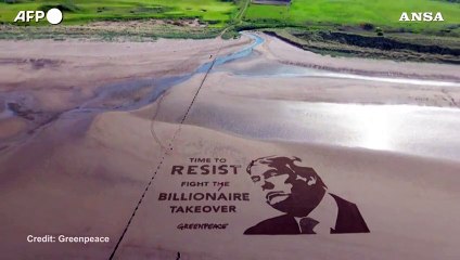 In Scozia la maxi opera di Greenpeace contro Trump: "E' tempo di resistere"