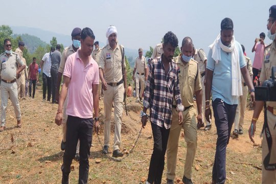 Groom's murder: Video: शादी के 10 दिन पहले मंगेतर को मिलने बुलाया, फिर प्रेमी के साथ मिलकर कर दी हत्या, दफन किया शव