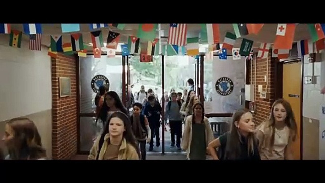 WEAPONS Official Trailer (2025)