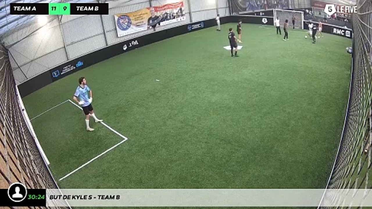 But de Kyle S - Team B