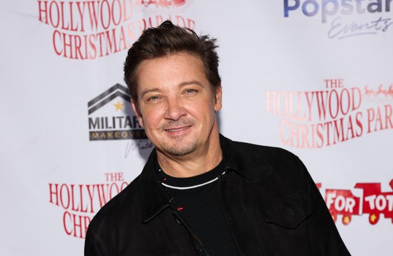 Jeremy Renner believes he briefly 'died' after his horror snowplough accident
