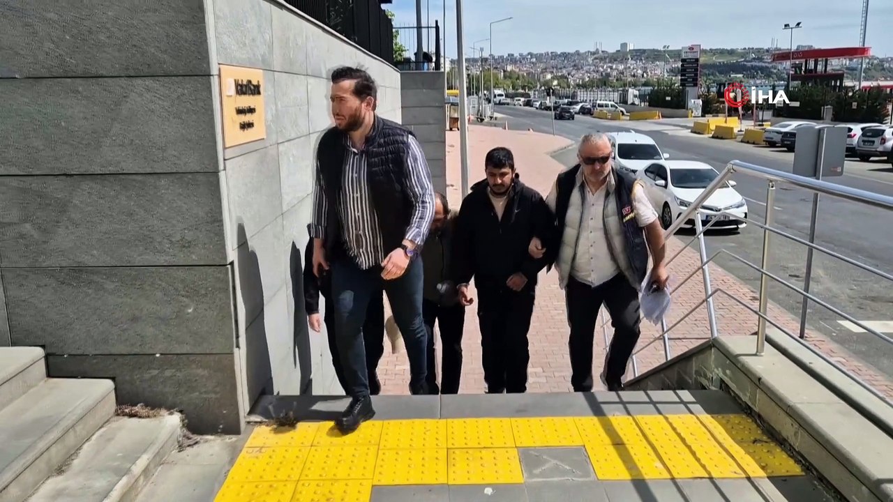 Yok böyle vahşet! 14 yaşındaki çocuk, evine yardım için gelen kadının boğazını kesti