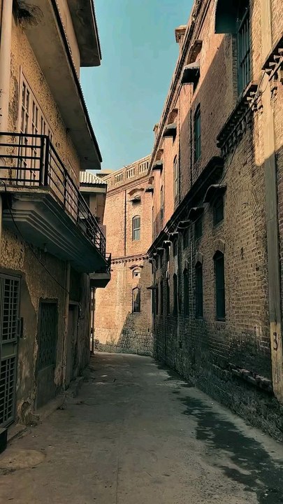 Bas Humain yaad rakhna