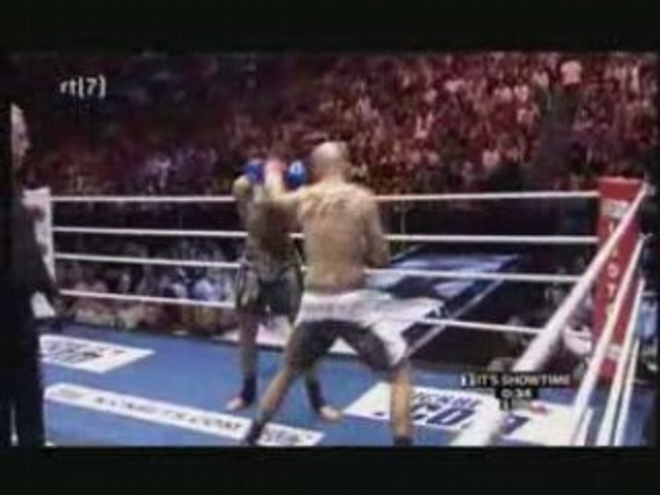 Joeri Mes vs Nicky Holzken