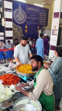 The Story of Mirpurkhas Station’s Iconic MD Halwa Puri 🔥| 50 Saal Purani Halwa Puri 😳😱 | Nasli Vlogs